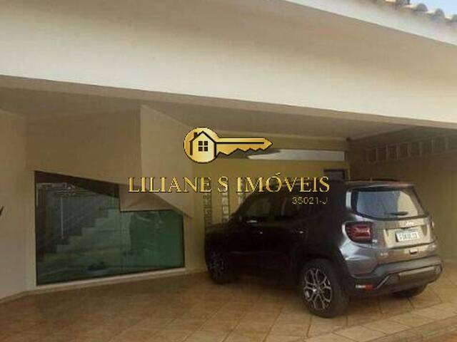Sobrado para Venda em Araraquara - 3