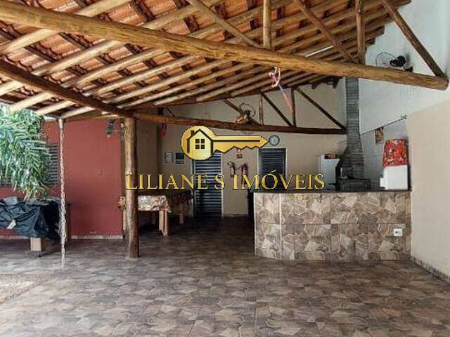 Casa para Venda em Araraquara - 3