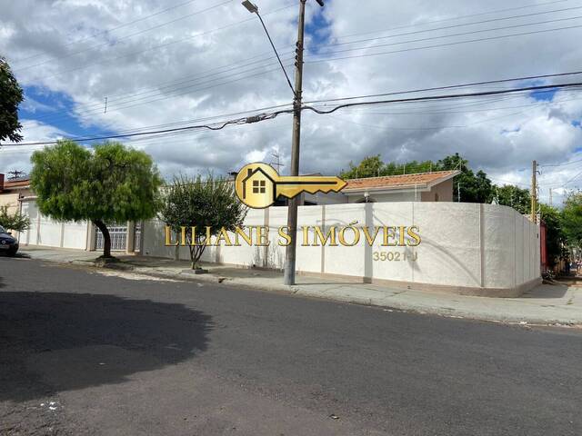 Casa para Venda em Araraquara - 2