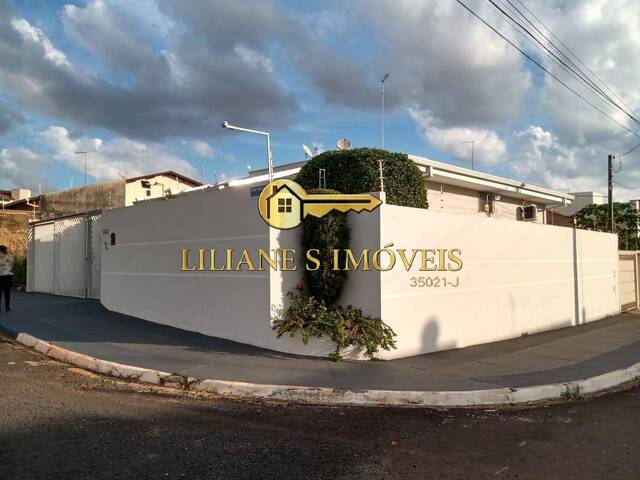 Casa para Venda em Araraquara - 2