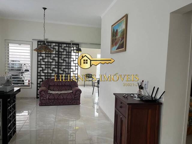 #CA0531 - Casa para Venda em Araraquara - SP - 2